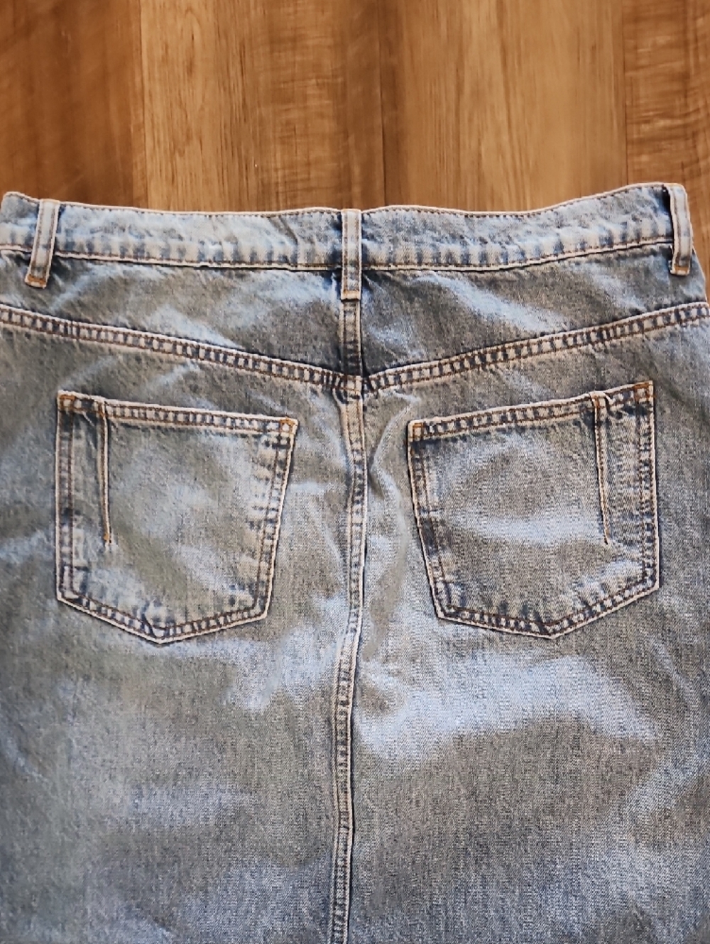 10 Crosby Derek Lam Denim Midi Skirt Front Slit Light Wash High Rise Y2K - Picture 8 of 9